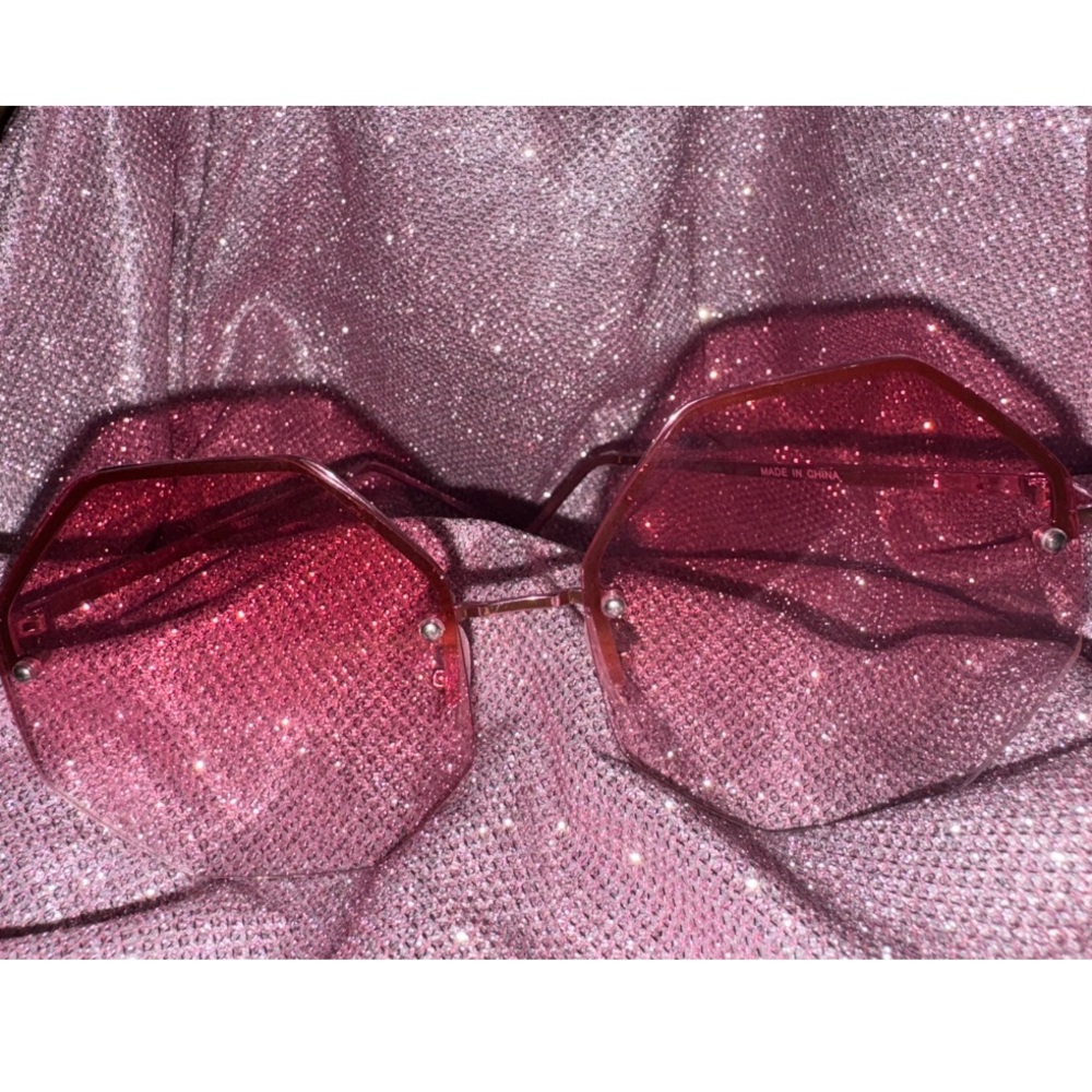 Earthbound Trading Co. pink ombré octagon sunglasses ✧˖°.⊹₊⟡⋆
